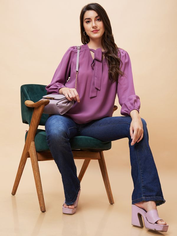 Globus Women Mauve Solid Tie-Up Neck Casual Top