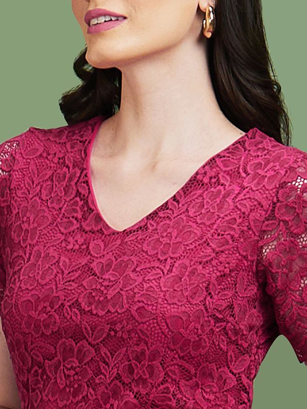 Globus Women Wine V-Neck Opaque Floral Lace Bodycon Party Dress