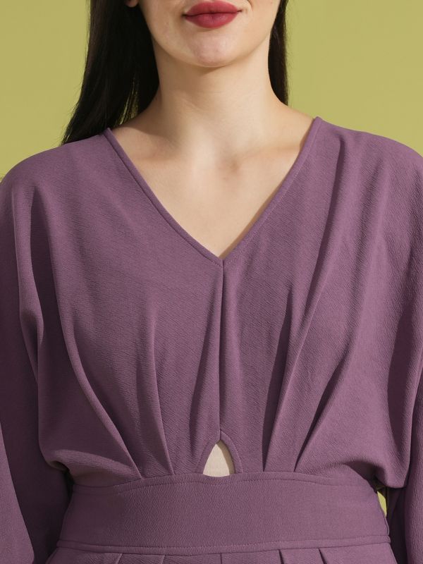 Globus Women Mauve Solid V-Neck Batwing Sleeves Cut-Out Pleated Waist Smocked Jumpsuit