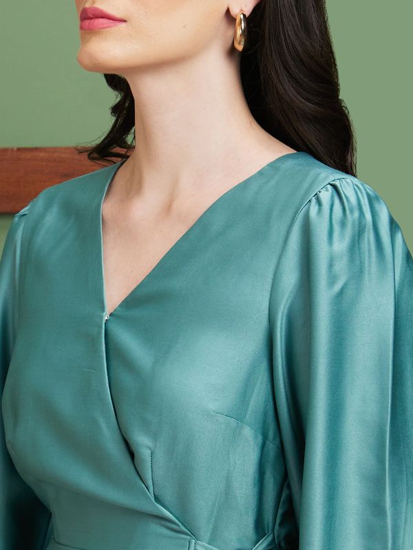  Globus Women Green Satin Wrap V-Neck Cuff Sleeves Party Dress