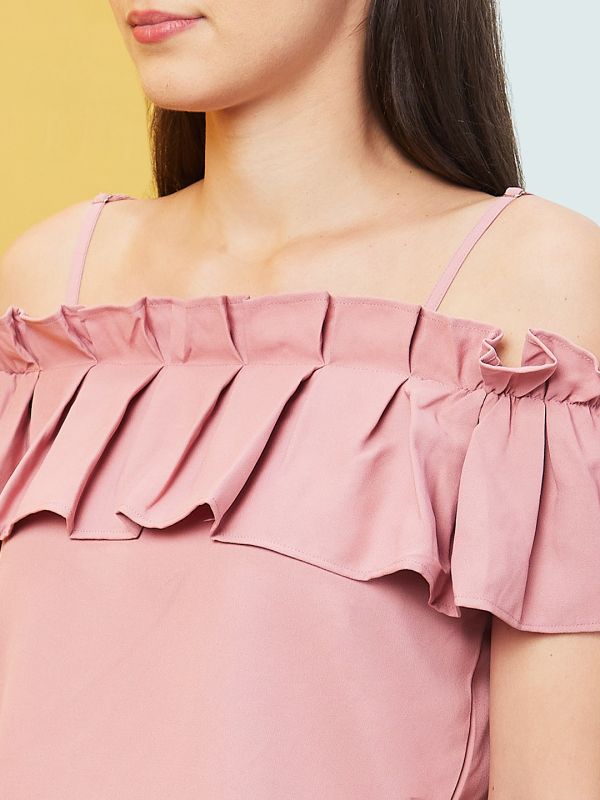 Globus Women Pink Solid Off-Shoulder Ruffled Party Top