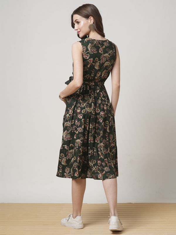 Women's Green Round Neck Crepe Fit & Flare Dress