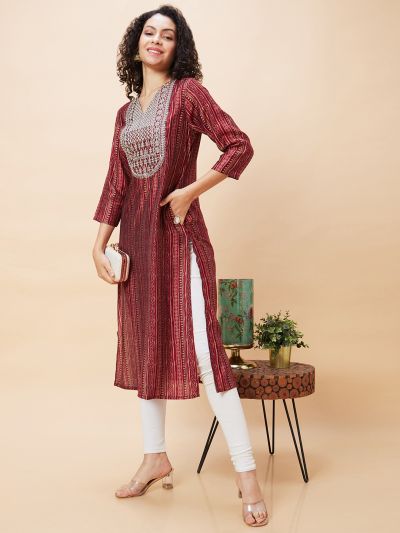 Globus Women Maroon Ethnic Print V-Neck Straight Kurta with Sequinned Yoke Embroidery