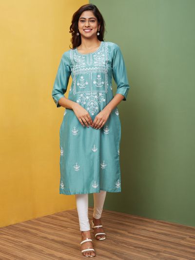 Globus Women Green Embroidered Round Neck Regular Kurta