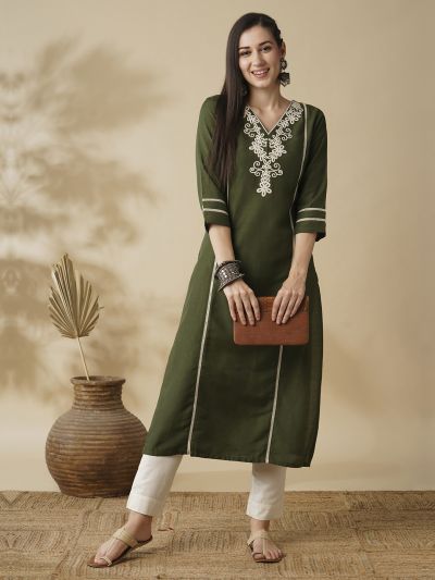 Globus Women Green V-Neck Embroidered Yoke Panelled Lace Insert Straight Workwear Kurta