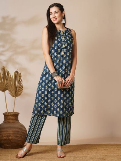 Globus Women Blue Tie-Up Strappy Shoulder Tassel Detailing Mix & Match Floral Print Straight Kurta With Striped Elasticated Wide-Leg Pants Fusion Set