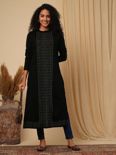 Globus Women Black Round Neck Full Sleeves Placement Weave Knitted Loose Fit Calf Length Winter Wear Kurta