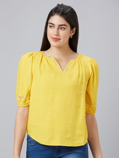 Globus Women Yellow Solid V-Neck Top