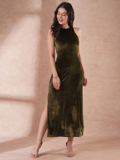 Globus Women Green Sleeveless Halter Neck Velvet Side Slit Flared Hem Bodycon Maxi Party Dress