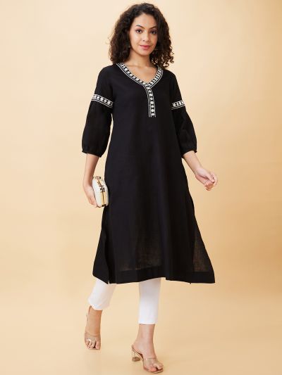 Globus Women Black Solid V-Neck A-Line Kurta