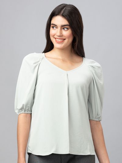 Globus Women Green Solid V-Neck Top