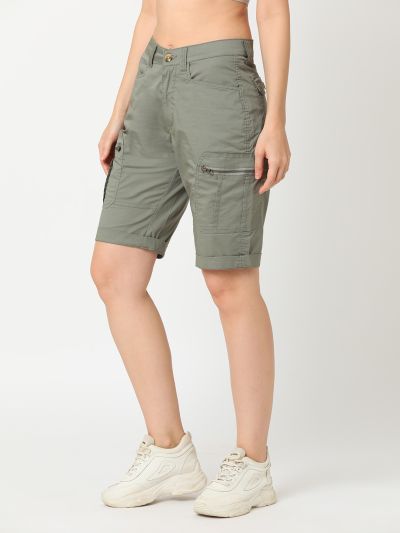 Globus Women Green Stretchable Mid Rise Slim Fit Washed Cargo Shorts