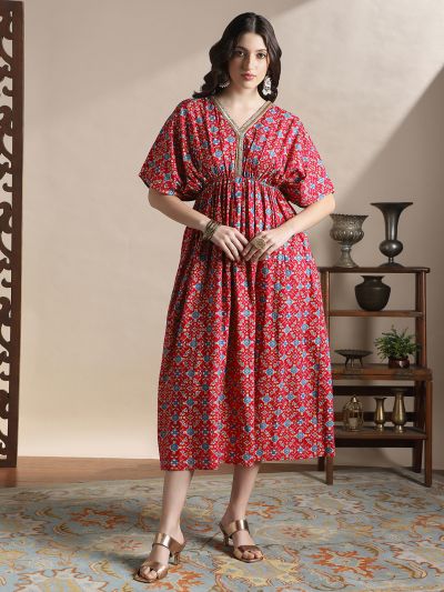 Globus Women Fuchsia V-Neck Kimono Sleeves Ethnic Print Lace Detail Fit & Flare Midi Fusion Dress