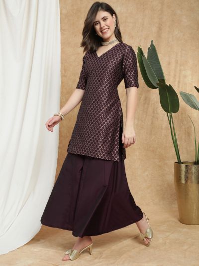 Globus Women Maroon V-Neck Short Sleeves Brocade Jaal Print Kurti With Flared Palazzo Festive Set