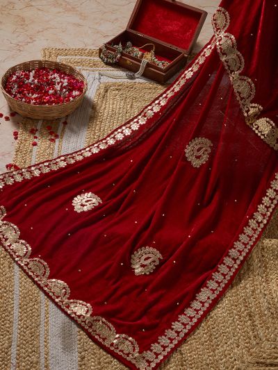 Globus Women Maroon Paisley Embroidered Gotta Patti Detail Embellished Velvet Festive Dupatta