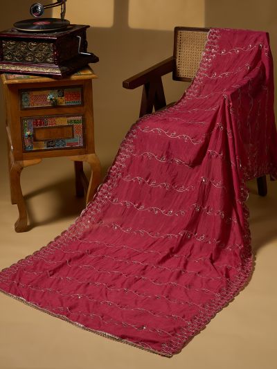Globus Women Pink Sequinned & Paisely Silk Thread Embroidered Scalloped Border Silk Festive Dupatta