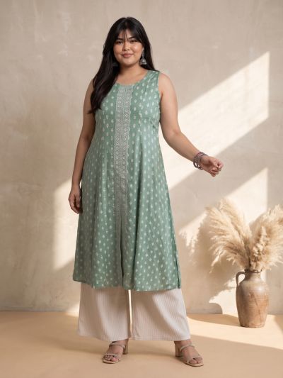 Globus Gloplus Women Green Round Neck Ethnic Foil Print Front Slit Flared Hem Panelled Plus Size A-line Kurta