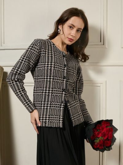 Globus Women Black Round Neck Long Sleeves Houndstooth Self Design Acrylic Winterwear Overcoat
