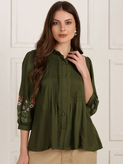 Globus Women Green Floral Embroidered Sleeves Collared Neck Pleated Flared Hem Top