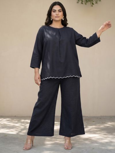 Globus Gloplus Women Black Round Neck Scalloped Hem Top & Trousers Plus Size Co-ord Set
