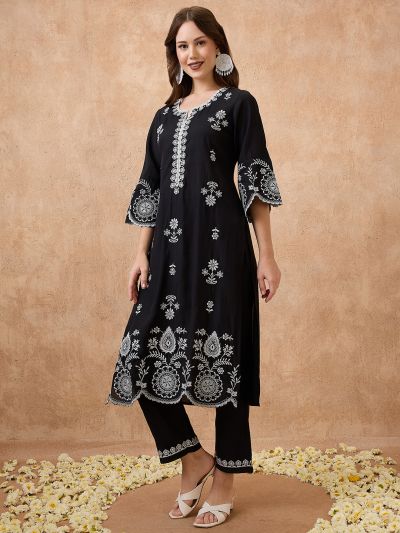 Globus Women Black Scalloped Hem Bell Sleeves Floral Embroidered Kurta & Straight Pant Festive Set