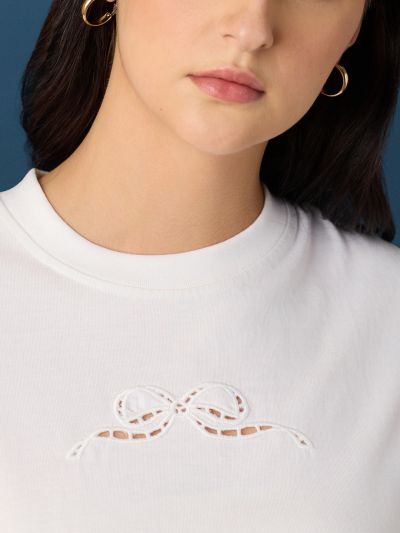Globus Women White Round Neck Drop Shoulder Sleeves Cutwork Embroidery Detail Boxy Crop T-Shirt