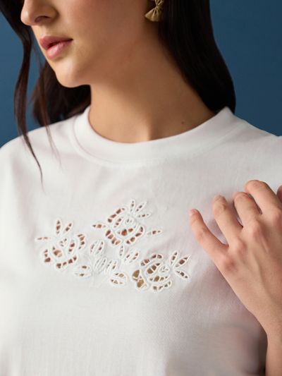 Globus Women White Round Neck Drop Shoulder Sleeves Cutwork Embroidery Detail Crop T-Shirt