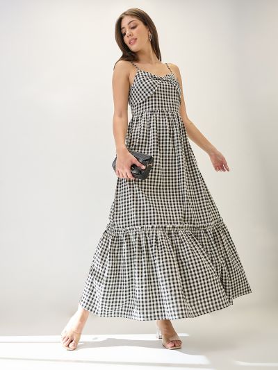 Globus Women Black & White Checkered Strappy Sleeves Sweetheart Neck Bow Detail Tiered Fit & Flare Maxi Dress