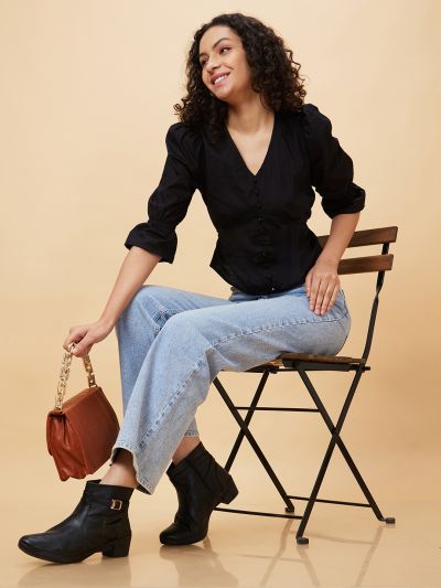 Globus Women Black Solid V-Neck Casual Top