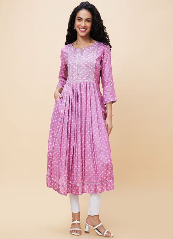Globus Women Mauve Printed Round Neck 3/4 Sleeves A-Line Kurta