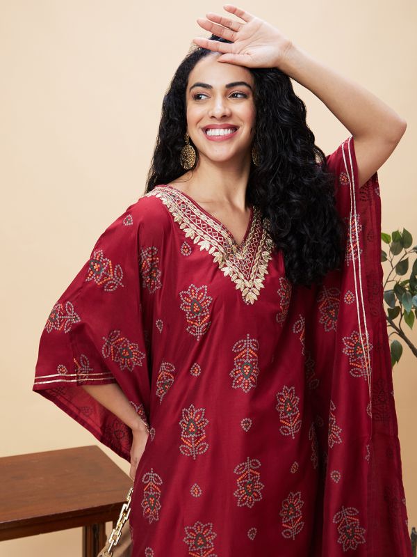 Globus Women Maroon Floral Bandhani Print Embroidered Yoke Asymmetric Hem Kaftan Kurta