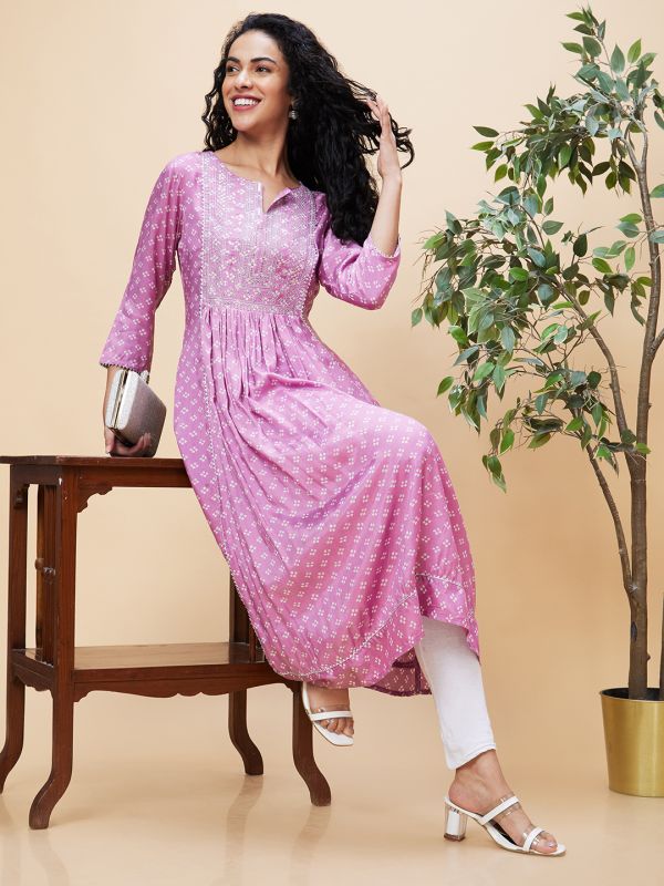 Globus Women Mauve Printed Round Neck 3/4 Sleeves A-Line Kurta