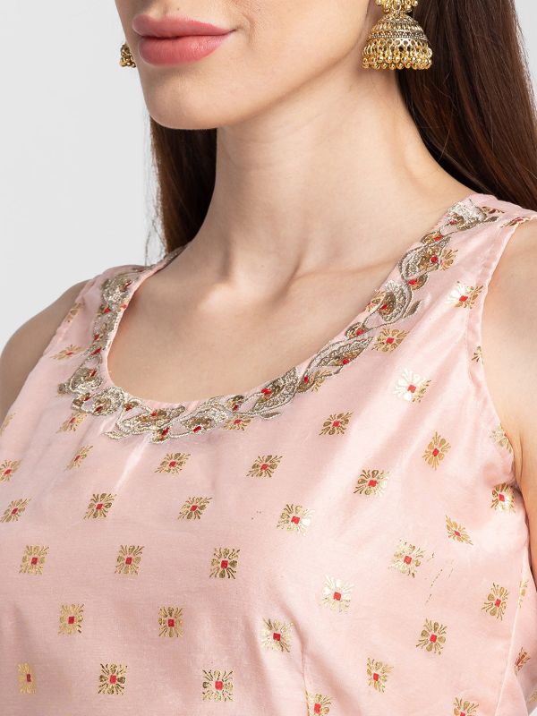 Globus Blush Pink Embroidered Sleeveless Ethnic Crop Top