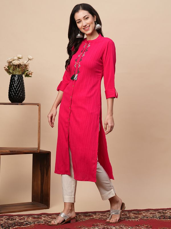 Globus Women Pink Mandarin Collar Embroidered Placket Kurta