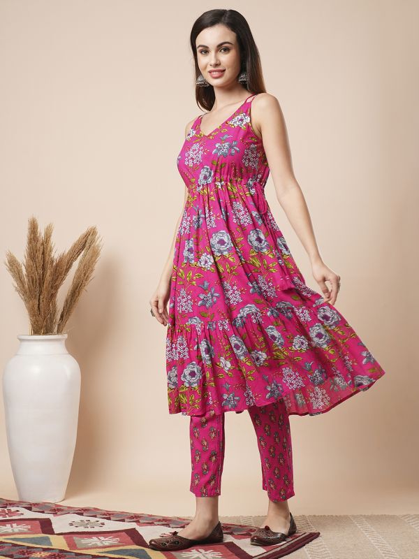 Globus Women Pink V-Neck Shoulder Straps Floral Print Tasselled Drawstring Waist Tiered A-Line Fusion Kurta With Pants