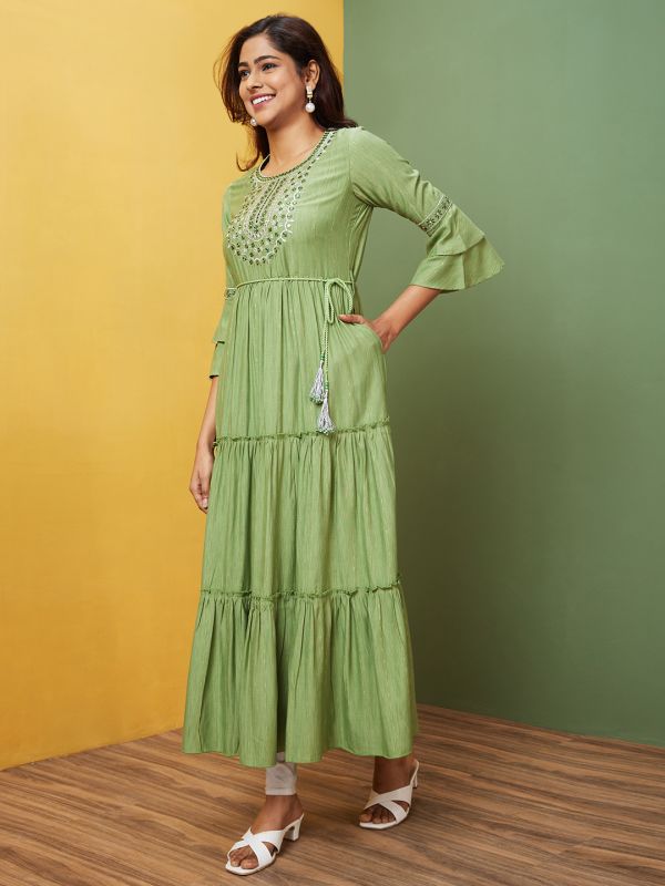 Globus Women Green Embroidered Round Neck A-Line Kurta