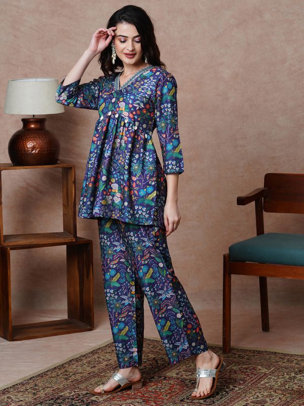 Globus Women Purple Printed Alia Cut Peplum Tunic & Straight Pants Co-Ord Set