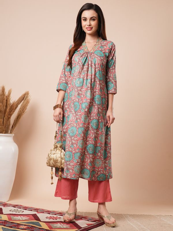 Globus Women Red V-Neck Floral Printed A-Line Workwear Kurta With Elasticated Pants