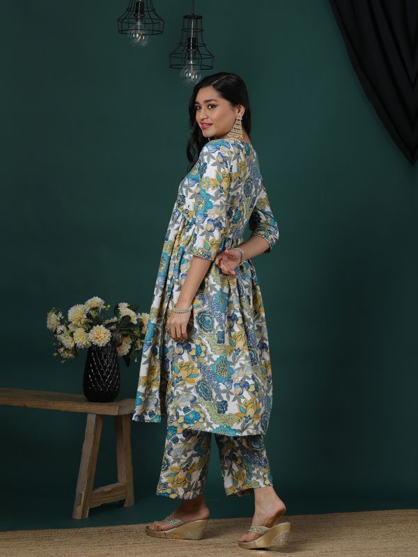 Globus Women Green V-Neck Embroidered Detail Floral Printed High Slit A-Line Aliya Cut Kurta & Pants Fusion Set