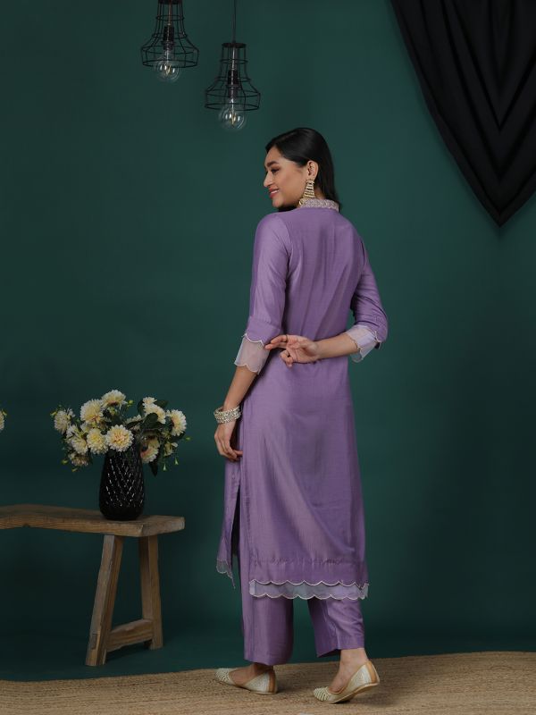 Globus Women Purple Silver Embroidered V-Neck Scalloped Hem Straight Kurta & Elasticated Pants Festive Set