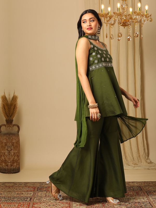 Globus Women Green Zari Floral Embroidered Yoke With Sequinned Detail Tunic & Gharara Pants With Choker Dupatta Co-Ord Set