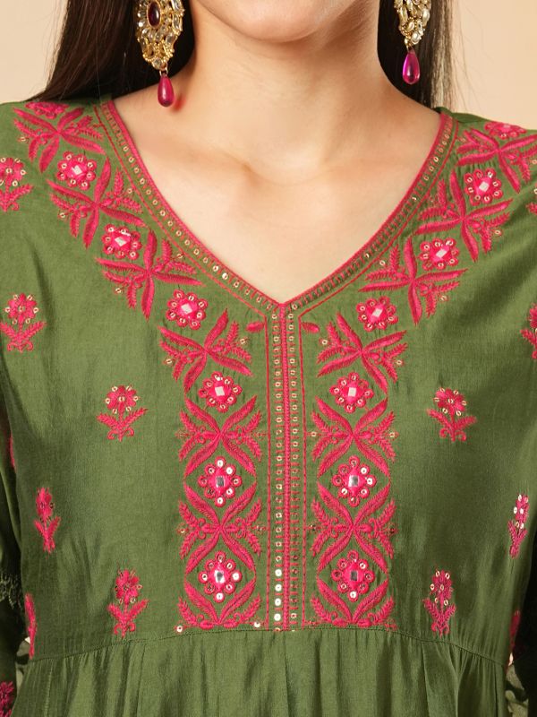 Globus Women Green Sequinned & Embroidered Yoke Panelled Scalloped Hem Anarkali Kurta With Elasticated Pants Festive Set