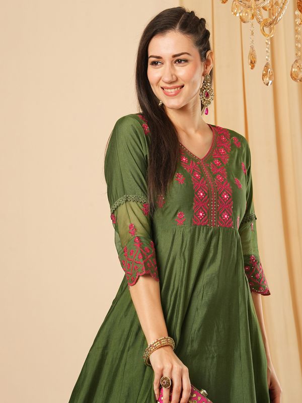 Globus Women Green Sequinned & Embroidered Yoke Panelled Scalloped Hem Anarkali Kurta With Elasticated Pants Festive Set