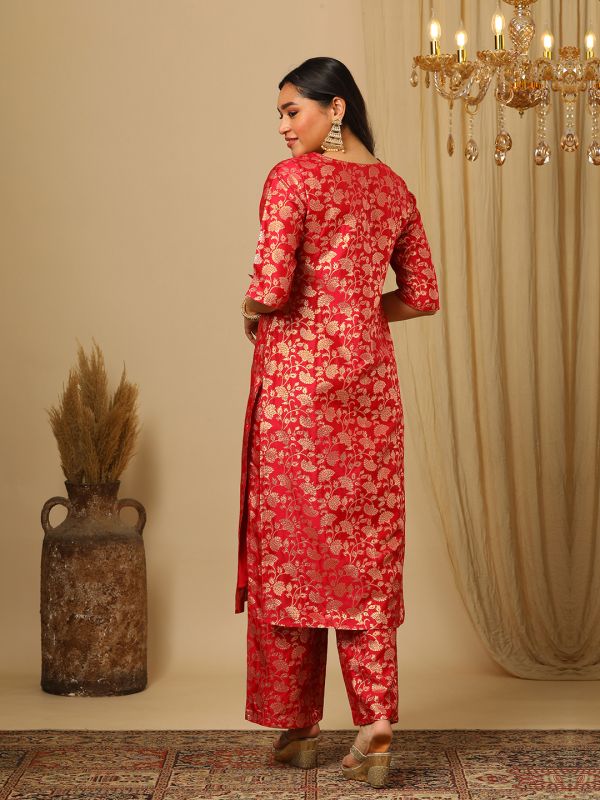 Globus Women Pink Round Neck Elbow Sleeves Brocade Floral Jaal Print Straight Kurta & Elasticated Pants Festive Set