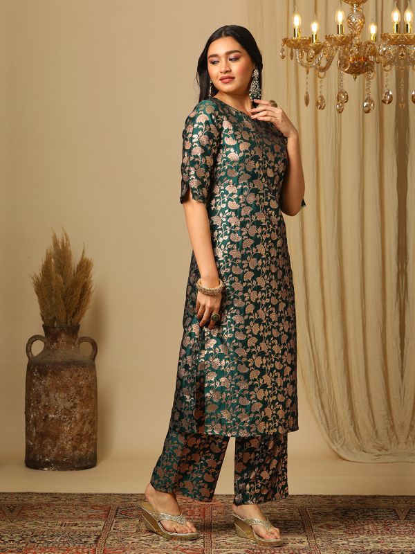 Globus Women Green Round Neck Elbow Sleeves Brocade Floral Jaal Print Straight Kurta & Elasticated Pants Festive Set