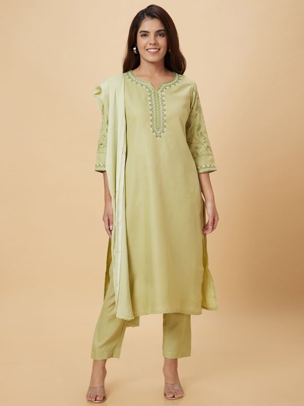 Globus Women Green Embroidered Kurta Set with Trouser