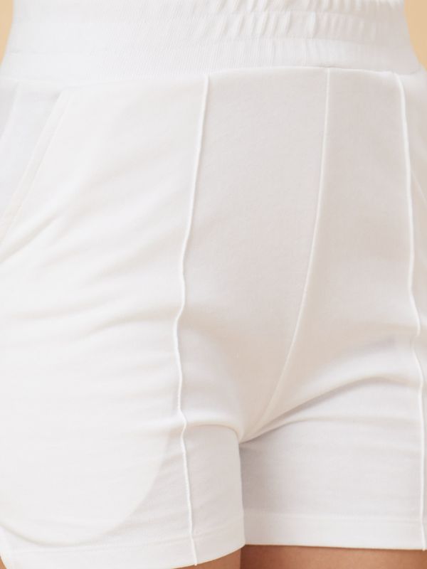Globus Women White Regular Fit Shorts