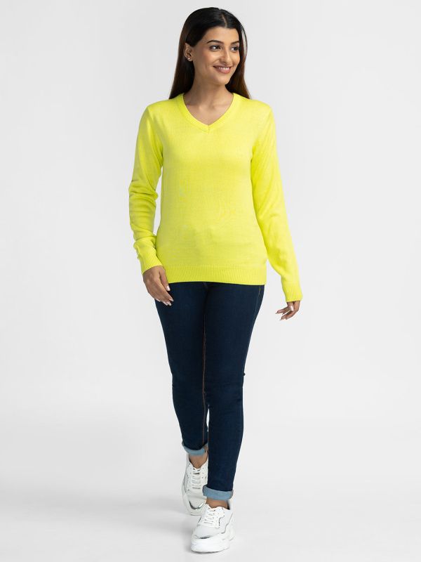 Globus Green Solid Pullover Sweater