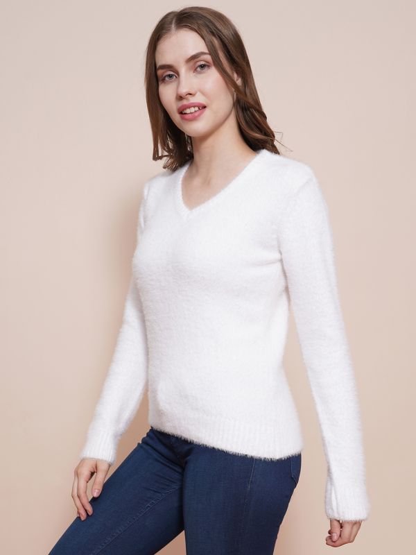 Globus Women White V-Neck Full Sleeves Faux Fur Knitted Ribbed Hem Pullover Sweater