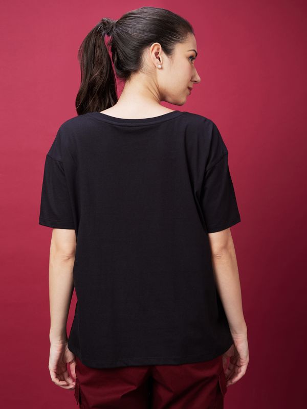 Globus Women Black Typography Printed Drop-Shoulder Sleeves Boxy Tshirt